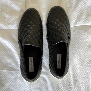 Steve Madden Ecentrcq Black Slip-On Shoes - Size 10